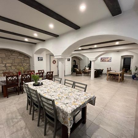 Lawendowa Stajnia Acomodação com café da manhã Lwowek Slaski Exterior foto