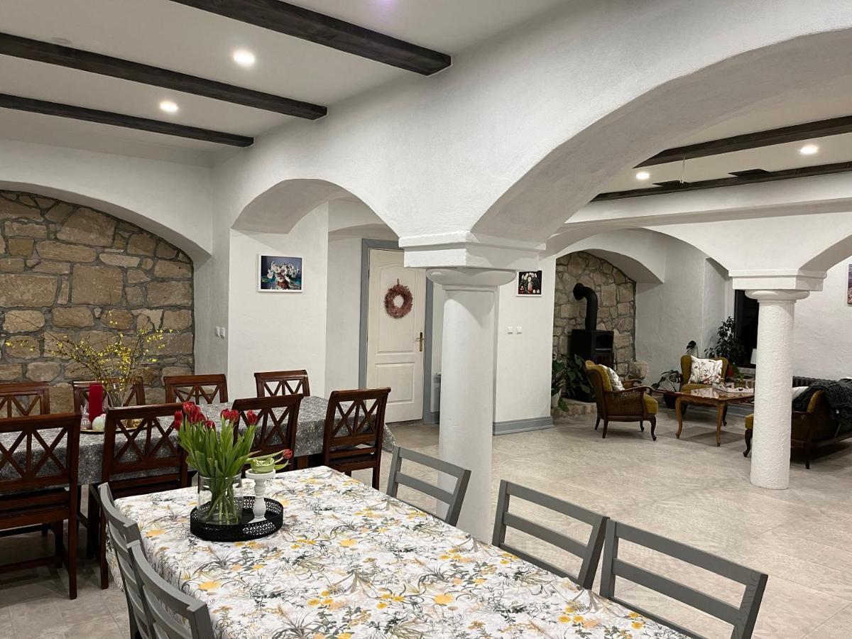 Lawendowa Stajnia Acomodação com café da manhã Lwowek Slaski Exterior foto